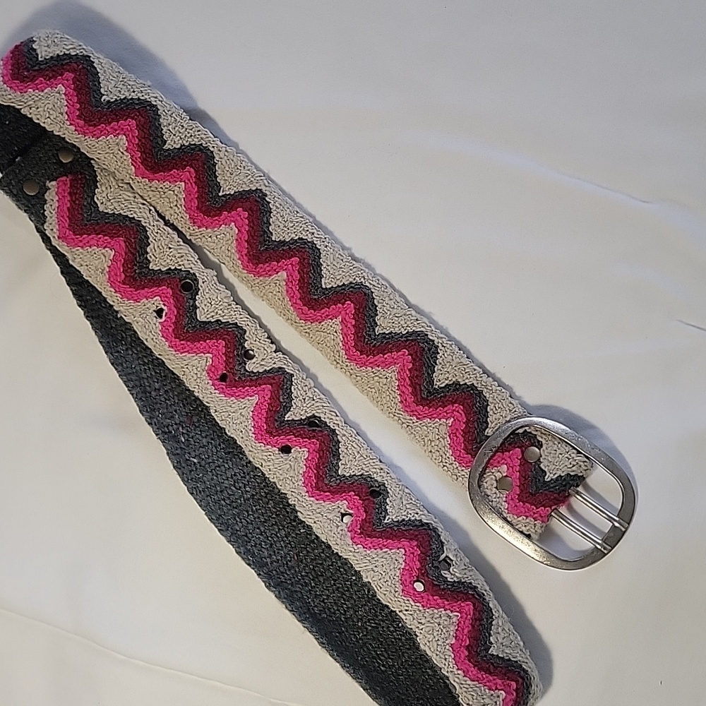 Sundance Jenny Krauss Large Pink and Gray Zigzag Patterned Belt NWOT Wool - Picture 2 of 6